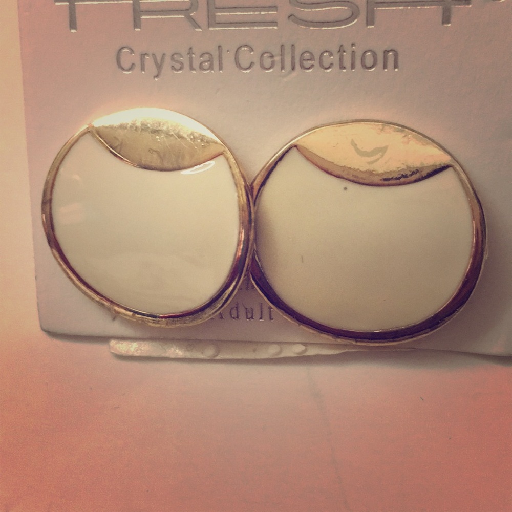 5 for $25 Fresh earrings